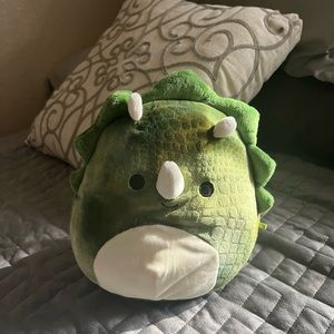 8” Trey the Triceratops Squishmallow